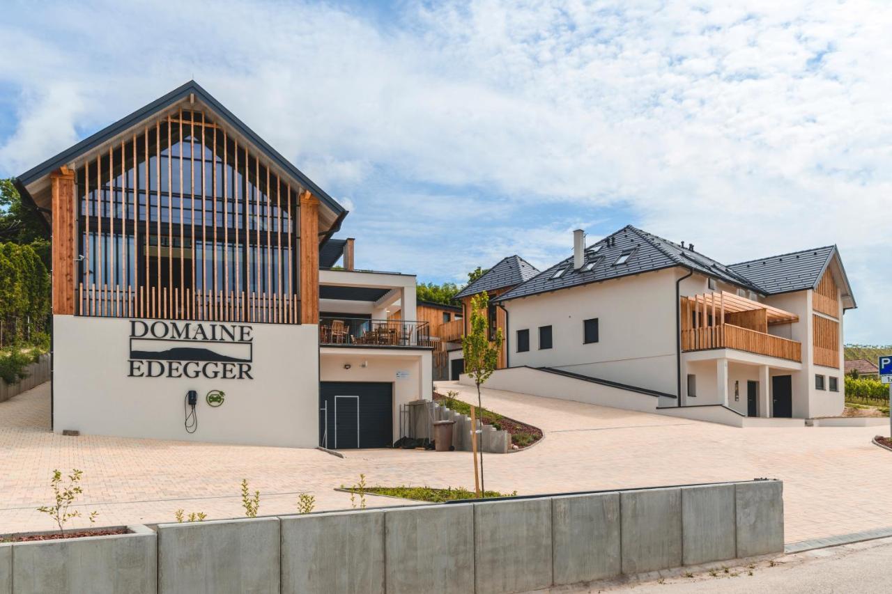 Domaine Edegger - Organic Winery Badacsony Aparthotel Badacsonytomaj Exteriör bild